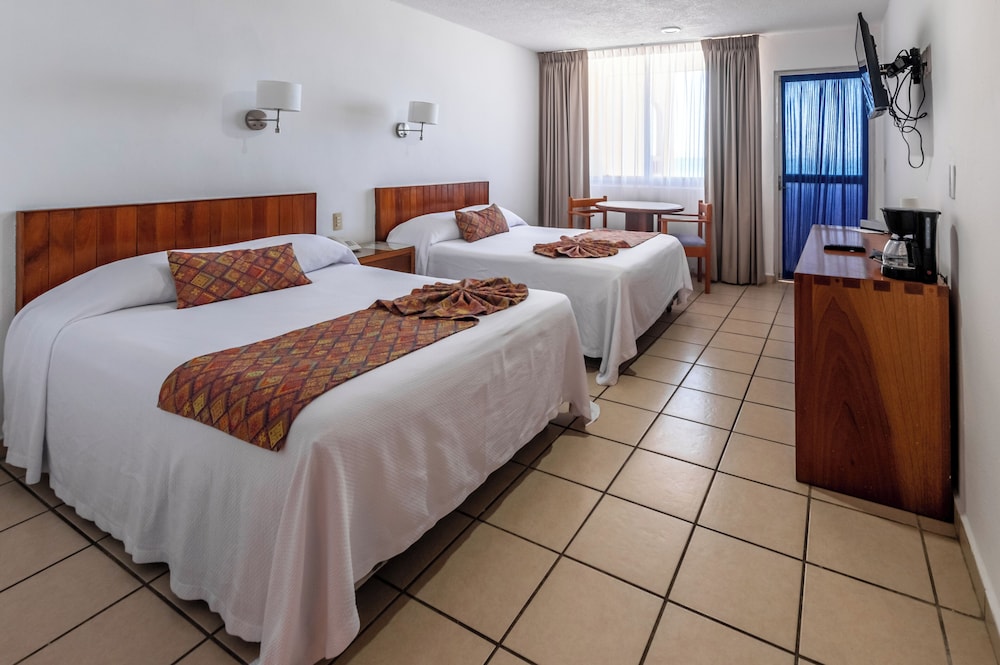 Standard Room, Ocean View - Photo 1