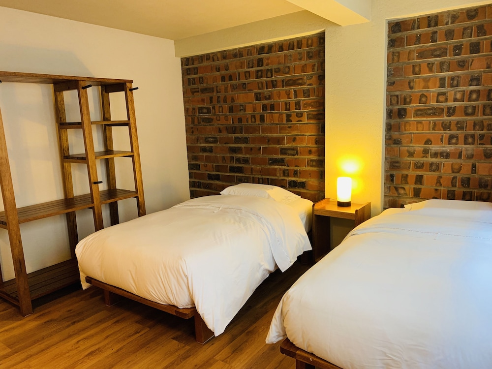 Basic Twin Room photo 3