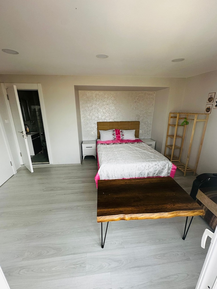 Standard Double Room - Photo 1