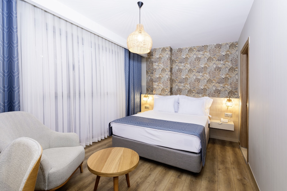 SUITE - Photo 5