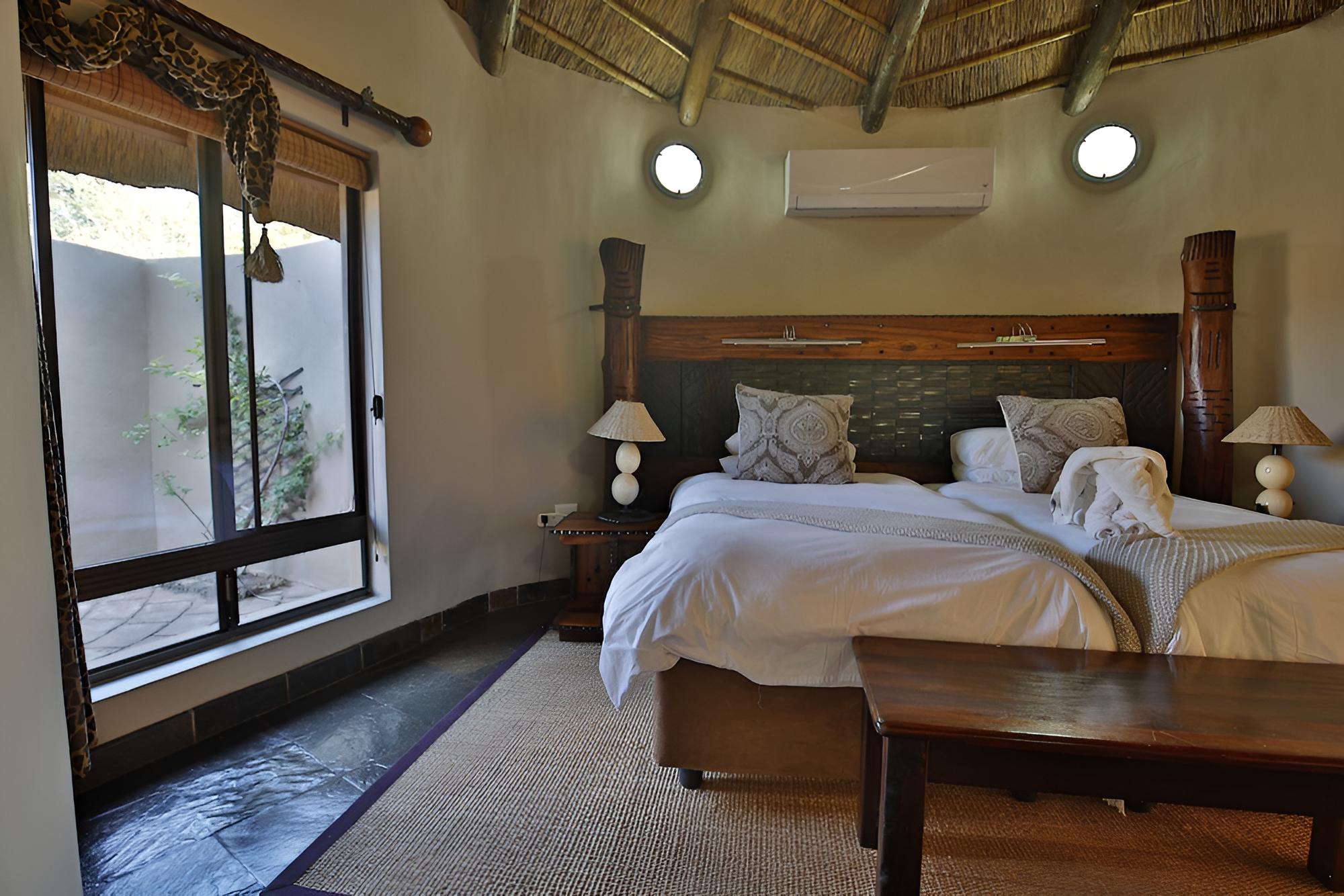 Luxury Villa photo 2