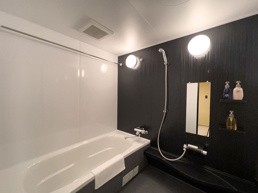 Deluxe Twin Room - Photo 6