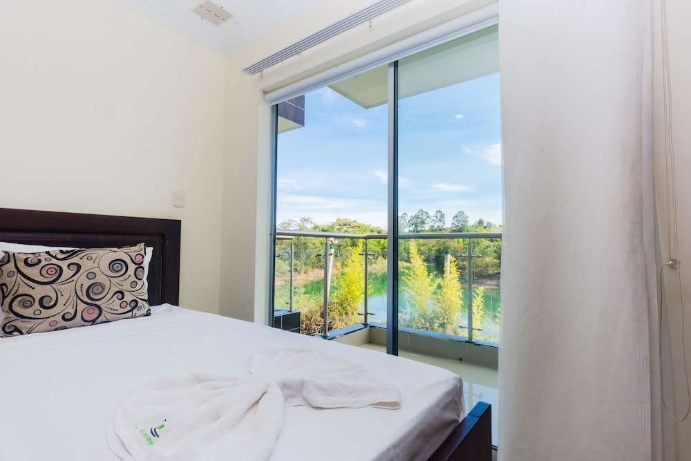 Superior Triple Room, Multiple Beds, Balcony (3 beds) photo 2