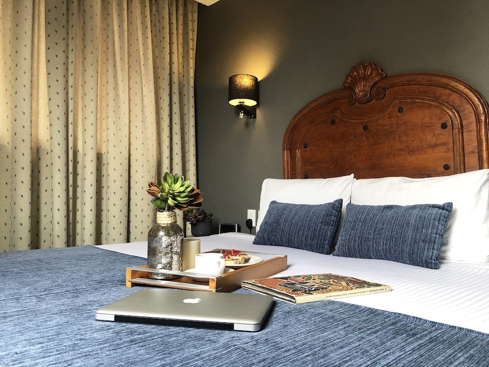 Deluxe Room, 1 Double Bed, City View photo 2
