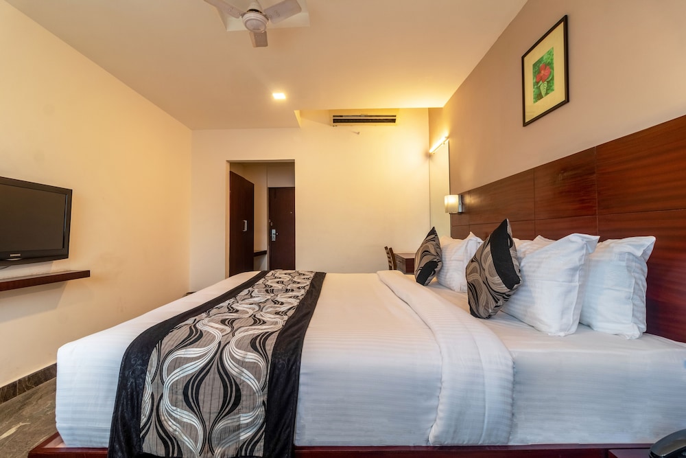 Deluxe Room - Photo 5