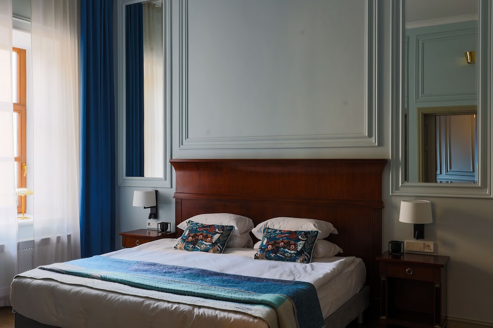 Leopolis Suite