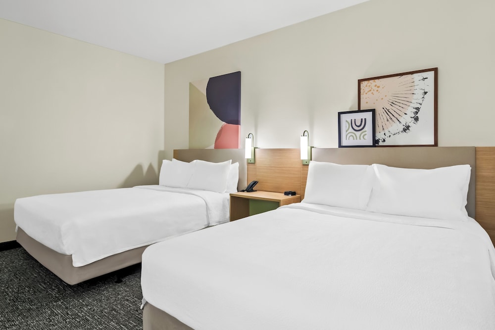 Room, 2 Queen Beds, Accessible, Bathtub - Photo 3