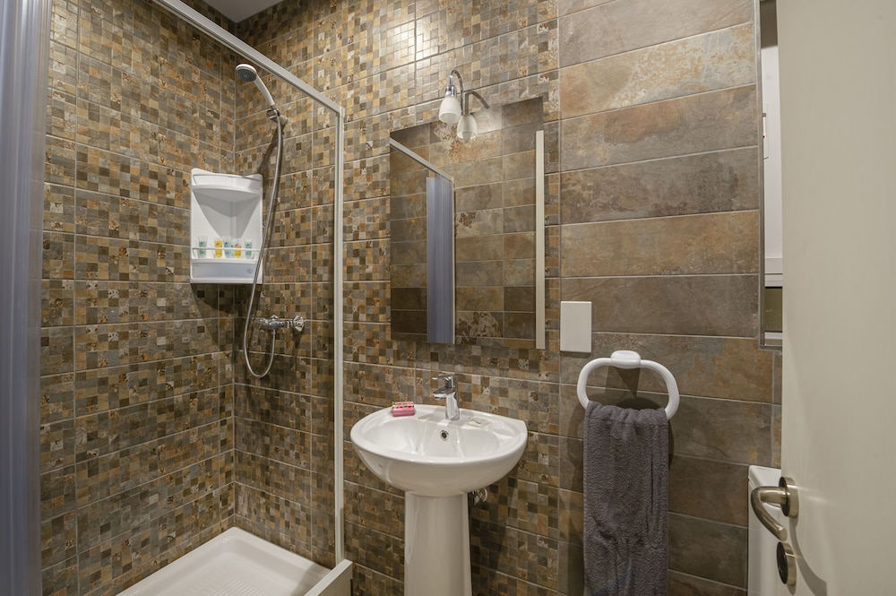 Apartment, 3 Bedrooms, Terrace photo 2