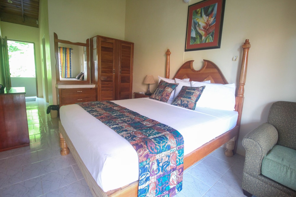 Deluxe Room, Garden Area