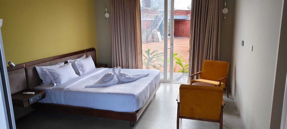 Deluxe Room, Garden View