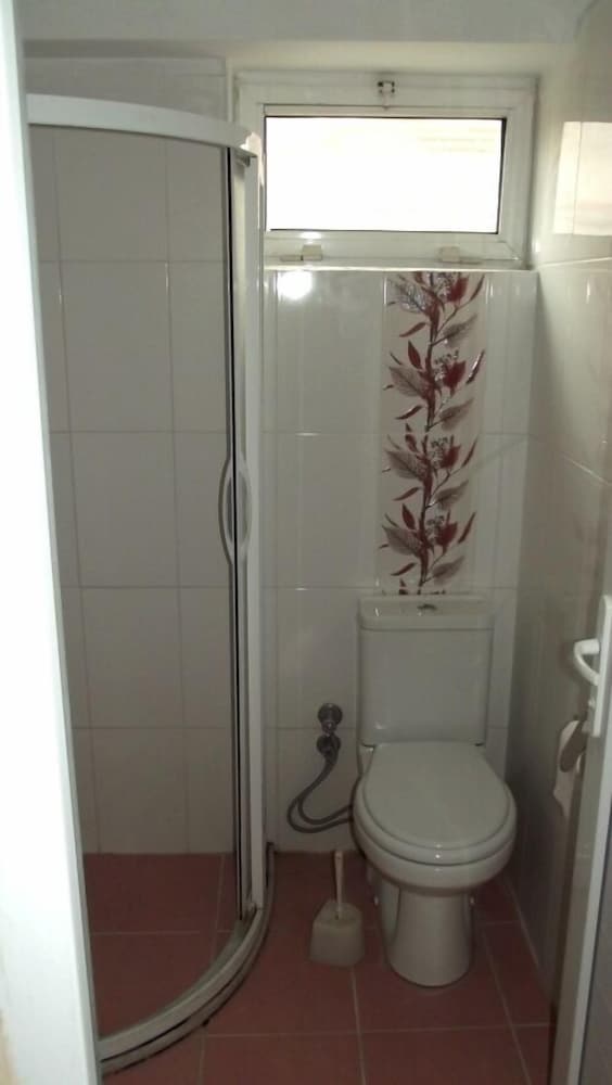 Standard Room photo 3