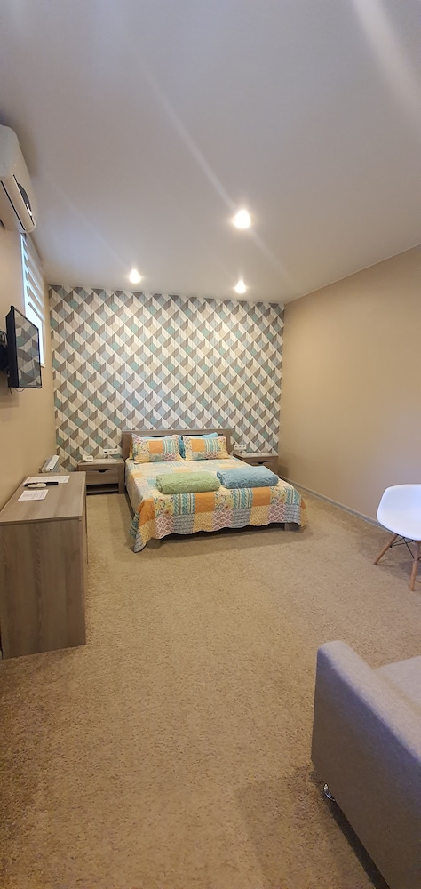 Family Room photo 2