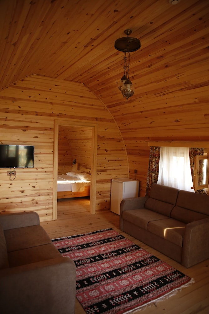 Bungalow photo 1