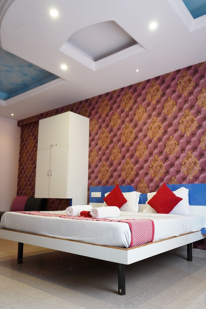 Luxury Double Room, 1 King Bed photo 3