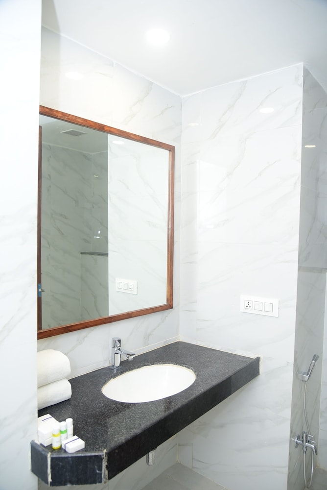 Standard Room, City View photo 2