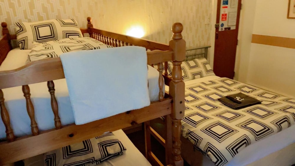 Deluxe Quadruple Room, Non Smoking