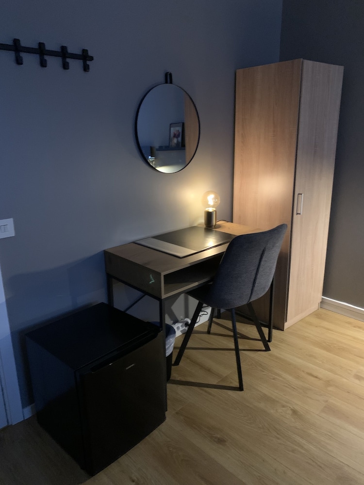 Basic Single Room photo 3