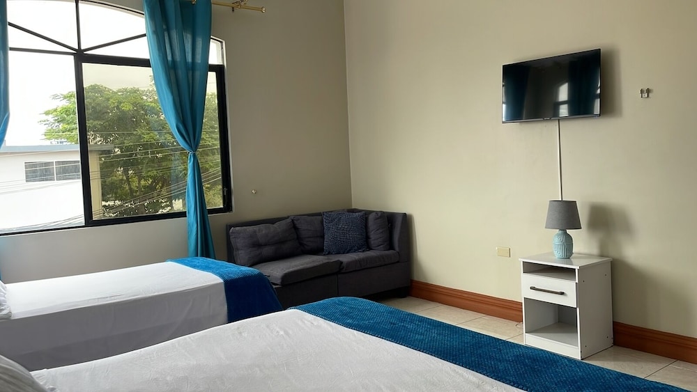 Triple Room photo 2