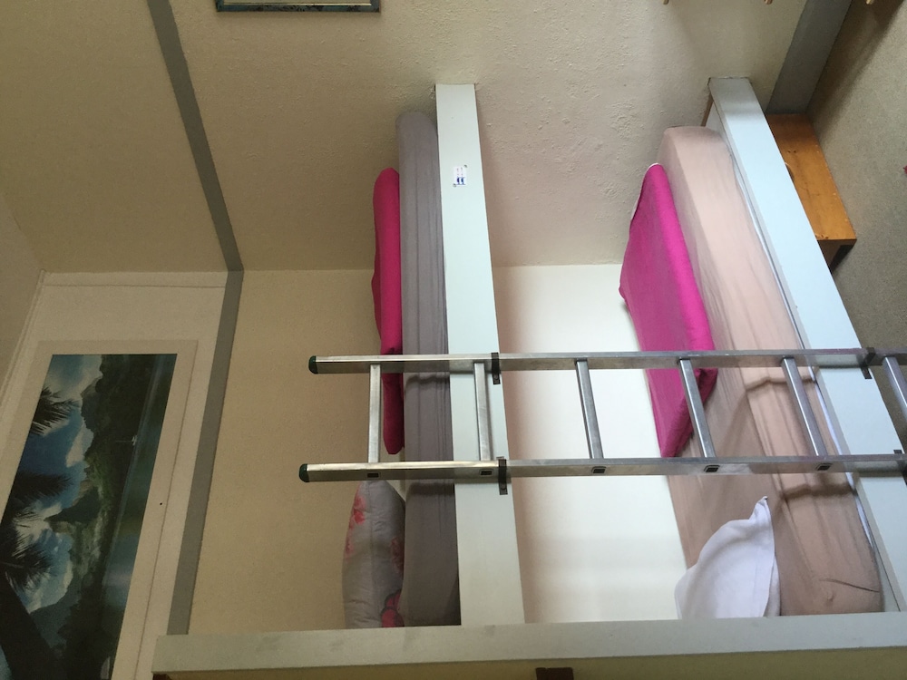 Economy Room photo 3