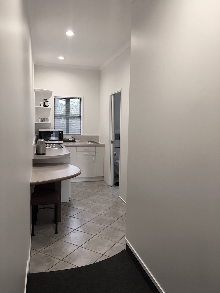 Superior Suite, 1 Bedroom, Non Smoking, Kitchen photo 3