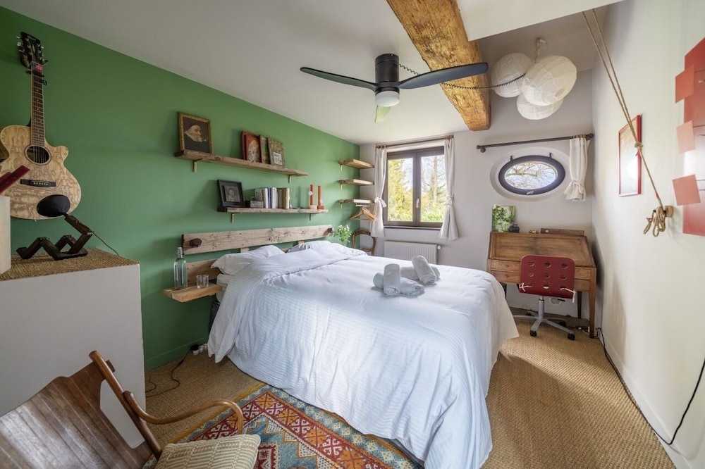 Double Room, Private Bathroom, Garden View