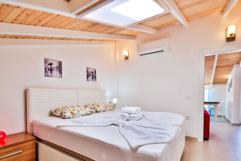 Standard Penthouse, 1 Double Bed with Sofa bed photo 1