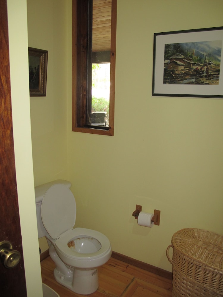 Basic Double Or Twin Room, Mountain View photo 2