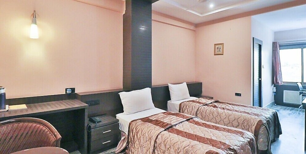 Deluxe Room - Photo 2