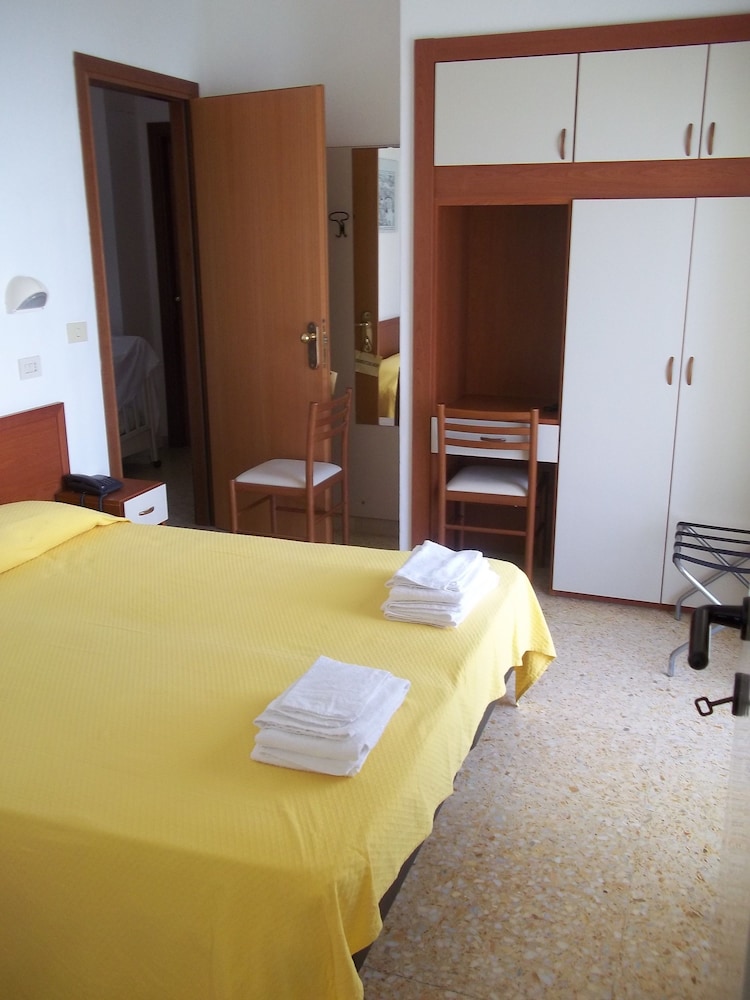 Double or Twin Room, Balcony photo 2