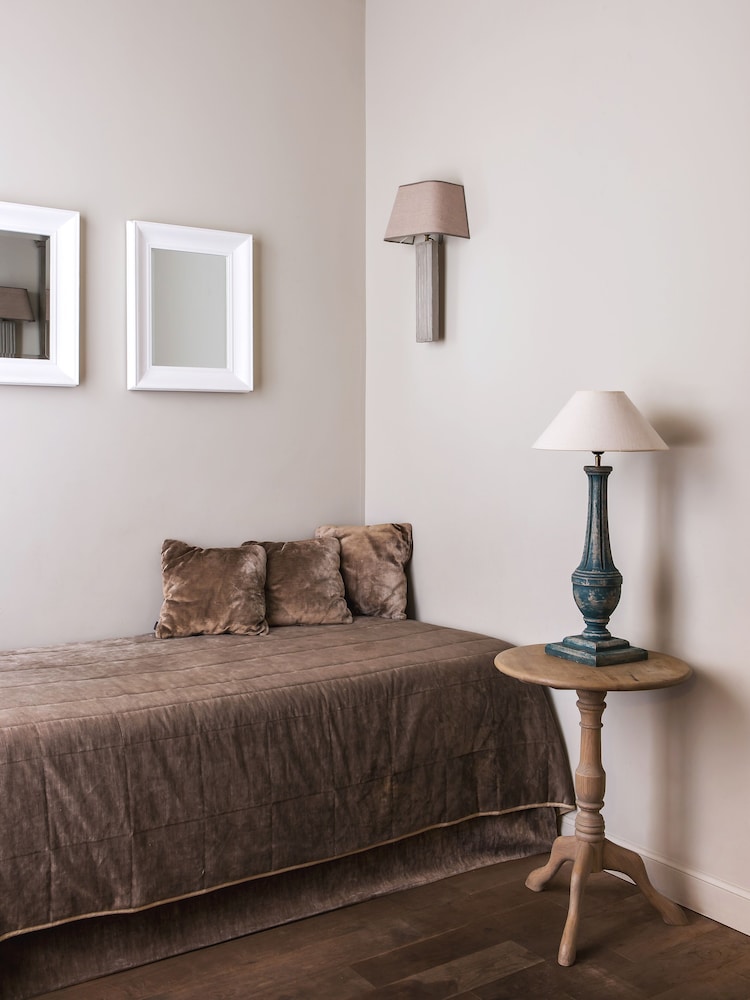 Luxury Triple Room photo 2