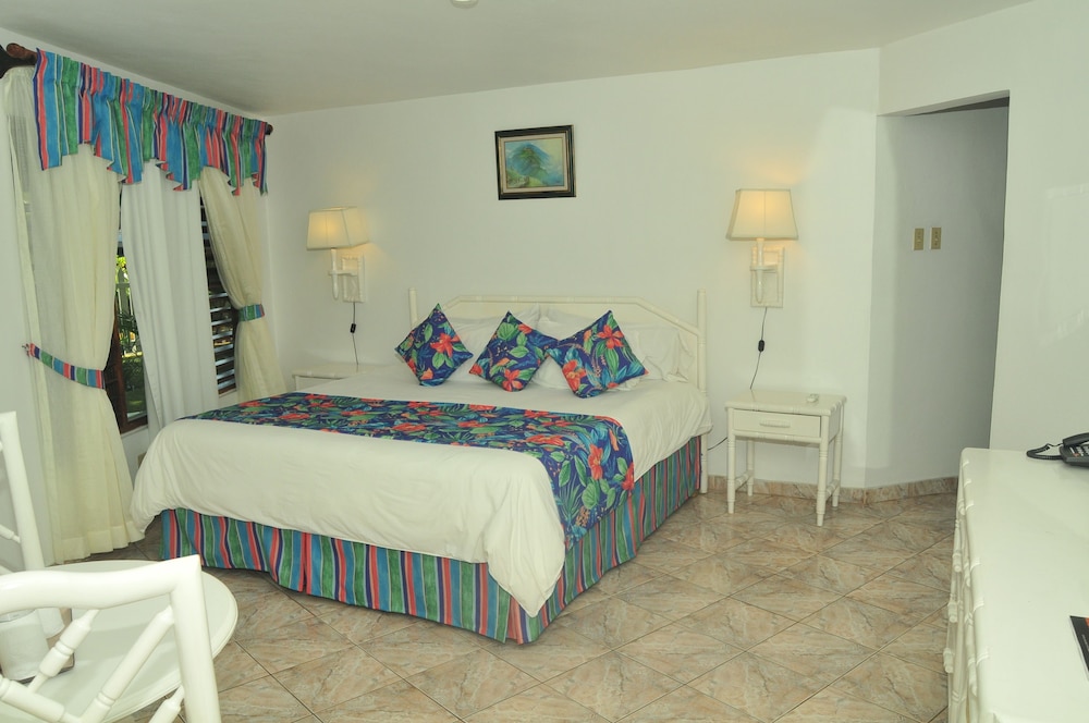 Chambre, vue jardin (Kitchenette)