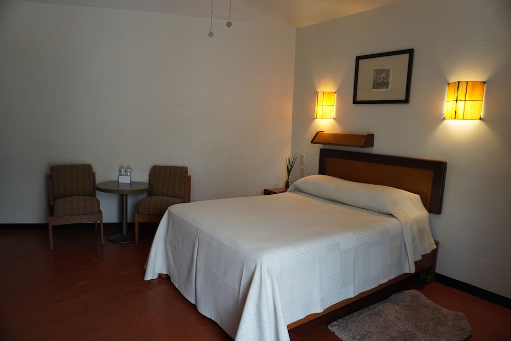 Standard Room - Photo 6