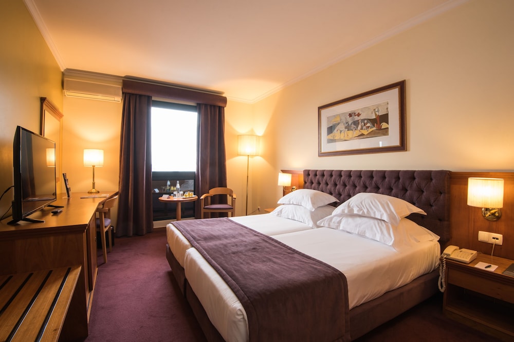 Twin Room - Photo 4