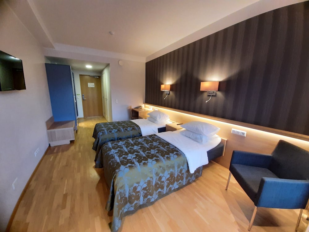 Superior Twin Room, Balcony photo 2