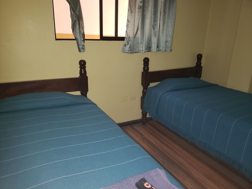 Economy Twin Room photo 2