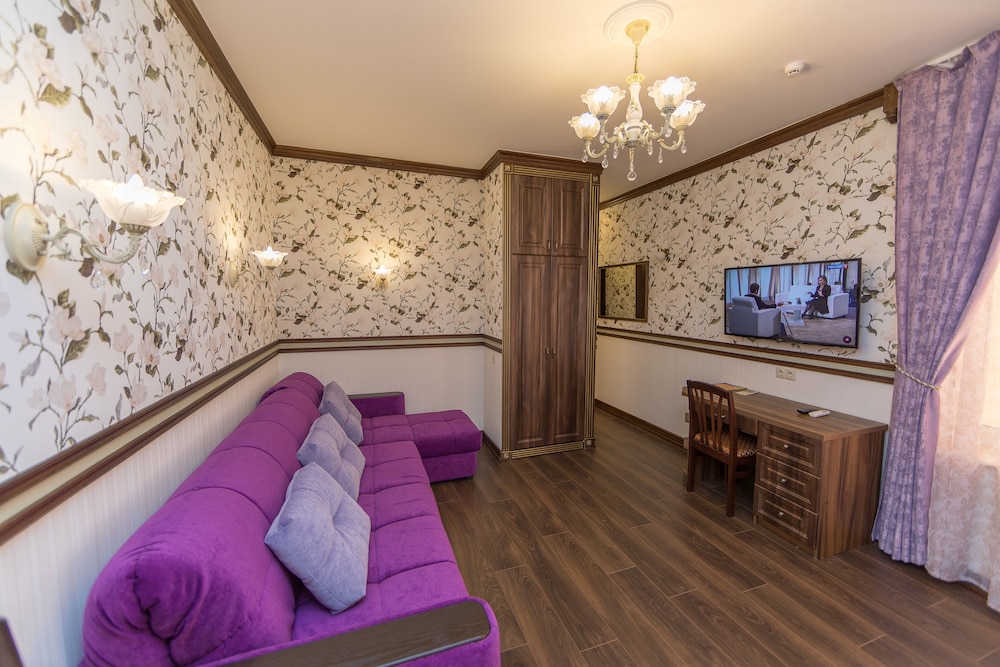 Suite, 1 Bedroom photo 1
