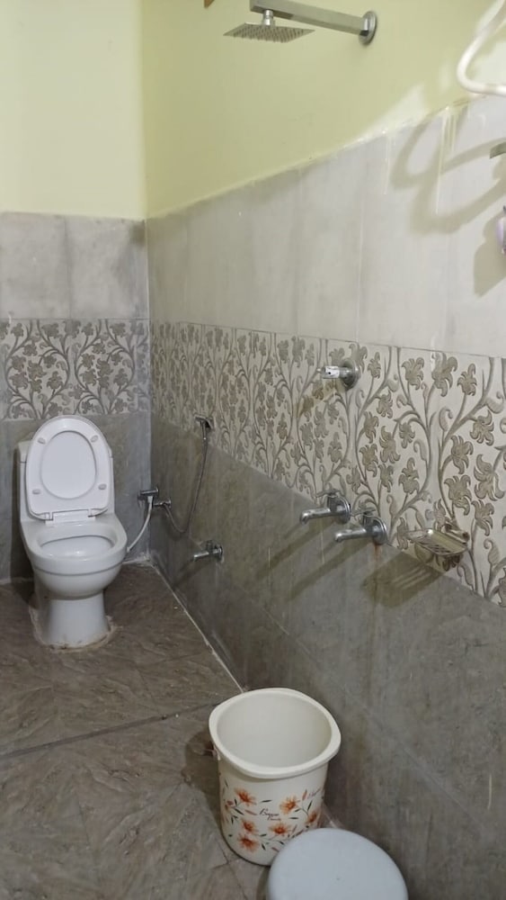 Standard Triple Room, City View photo 2