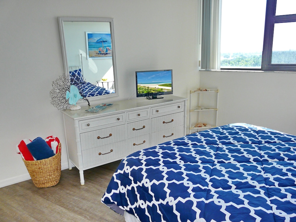 Condo, Multiple Beds (Beachfront condo with views of beach ) photo 3