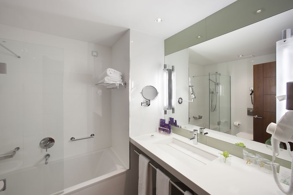 Standard Double Room - Photo 7