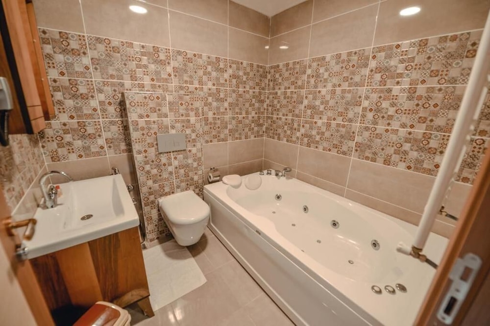 Family Suite photo 2