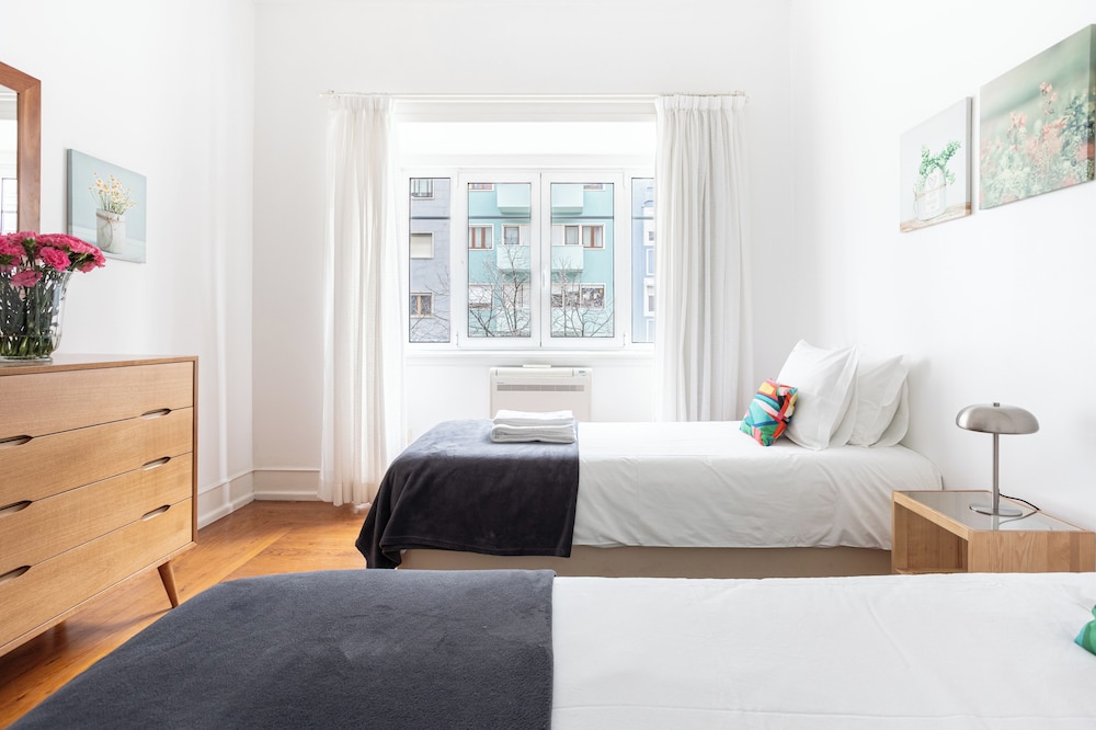 Family Apartment, 4 Bedrooms, City View (I) photo 3