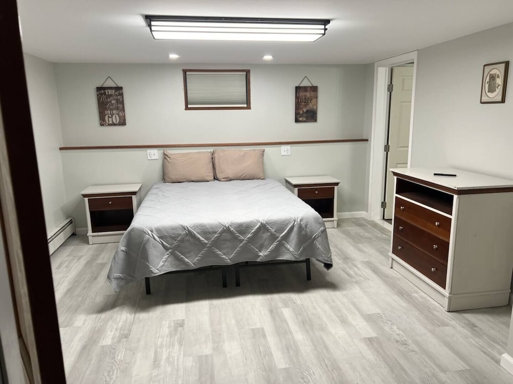 The Savanah Room