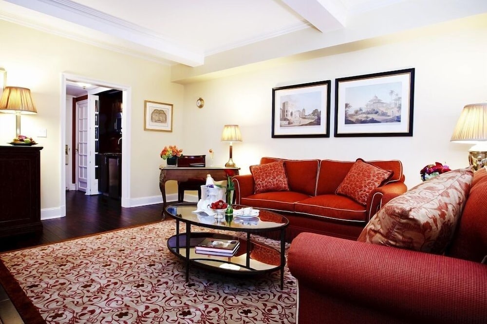 Classic Suite, 1 Bedroom (1 King) photo 1