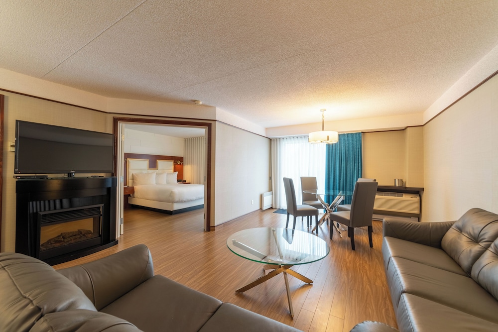 Superior Suite (family, king) photo 3