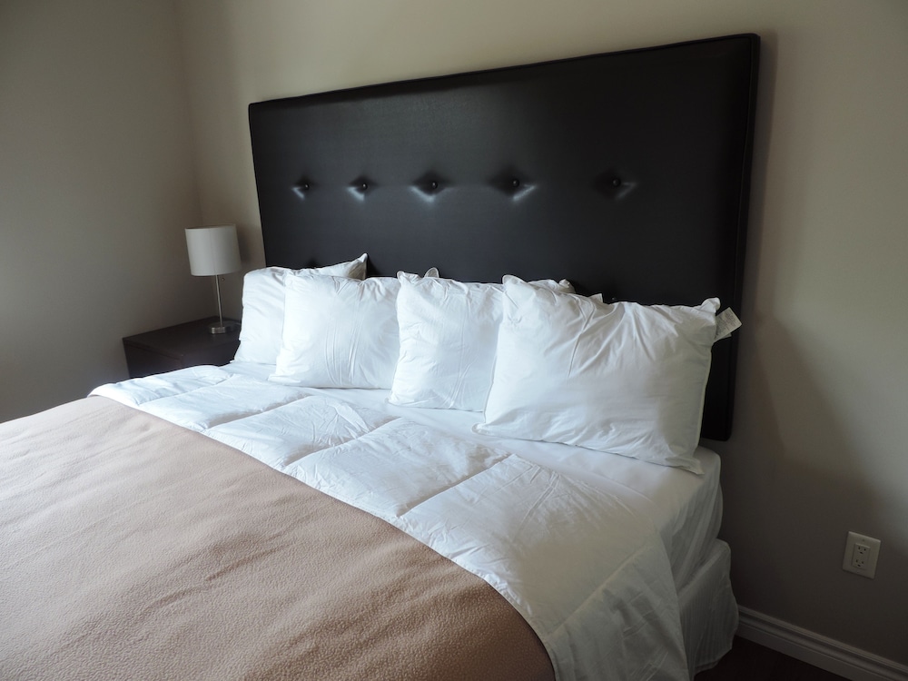 Suite, 1 Bedroom photo 2