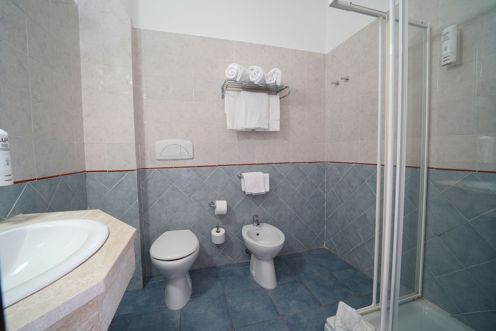 Classic Double Room photo 2