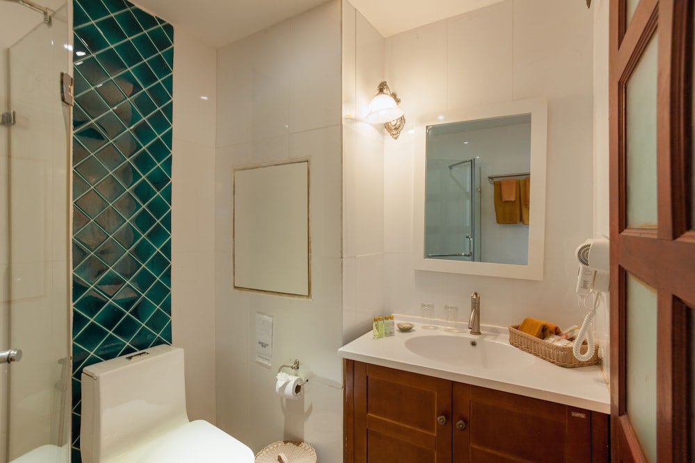 Standard Room - Photo 7