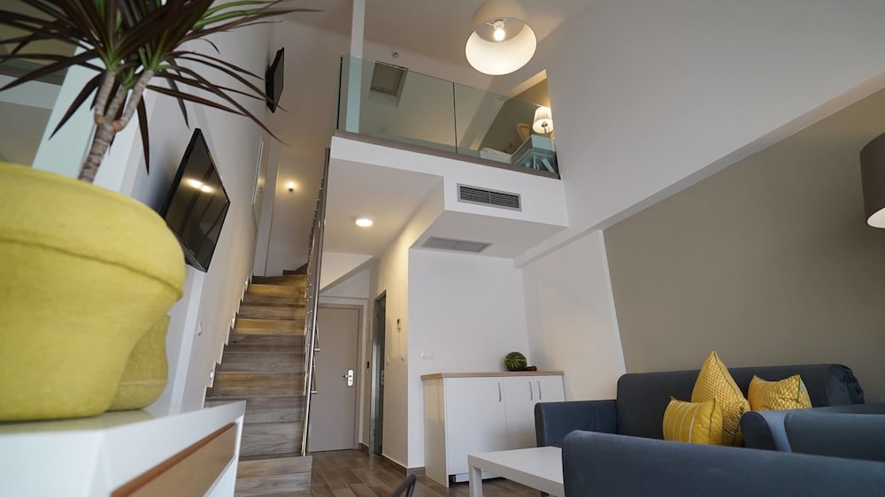 Suite photo 1