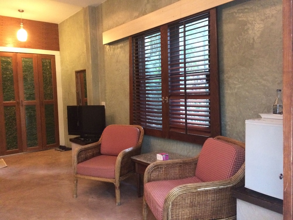 Deluxe Bungalow photo 3