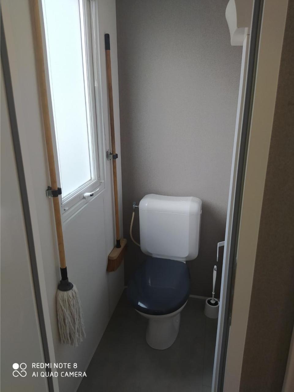 Mobile Home photo 2